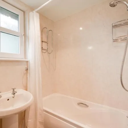 6 Bed In Oc-ld177 * كيسويك