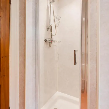 6 Bed In Oc-ld177 * كيسويك